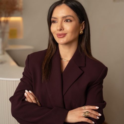 Drª Bruna Cerqueira, médica de medicina estética, na receção da MINIMAL Medical em Ponte de Lima